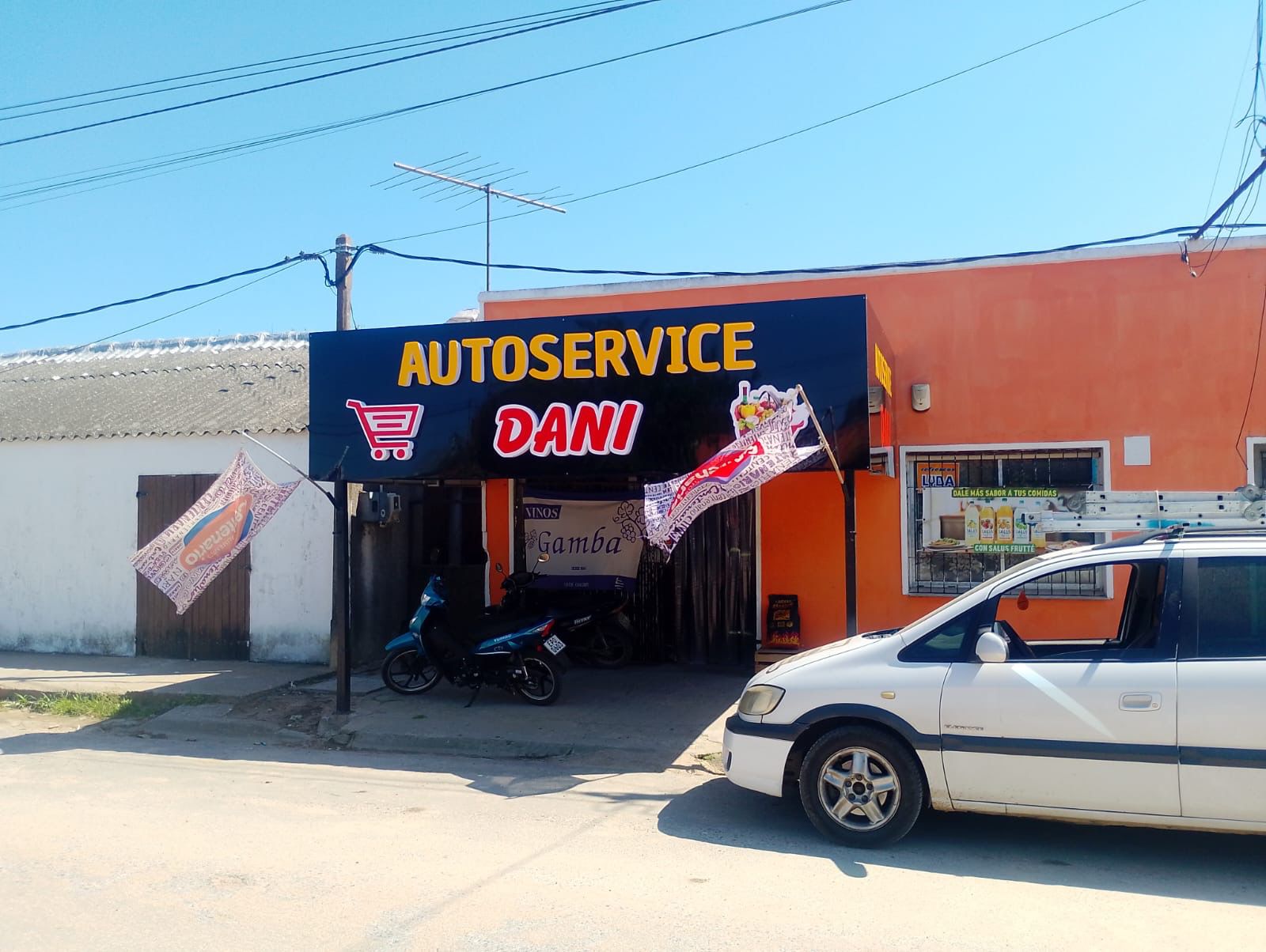 Autoservice Dani - Banner Fachada por Fenix Comunicação Visual