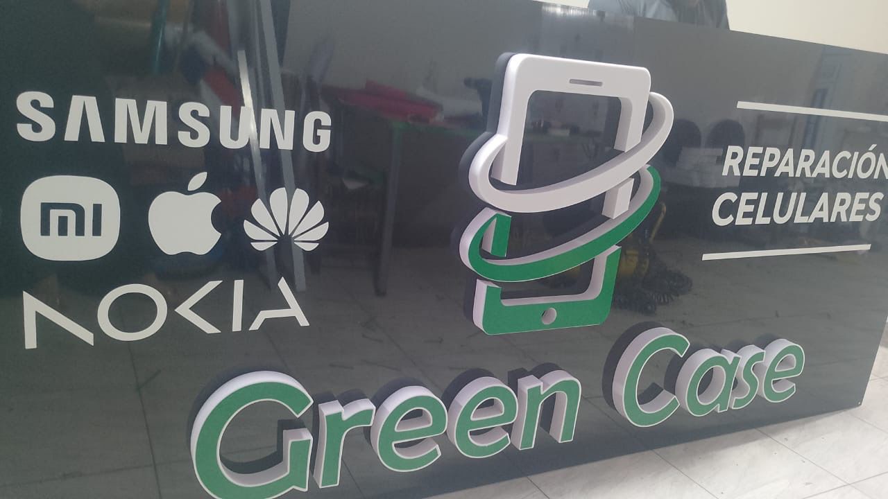 Green Case - Logo Box 3D por Fenix Comunicação Visual